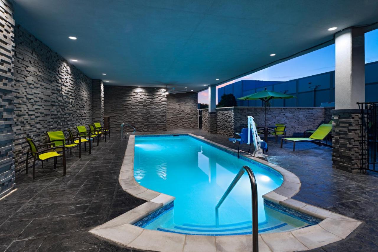 Springhill Suites By Marriott Austin North Exterior photo